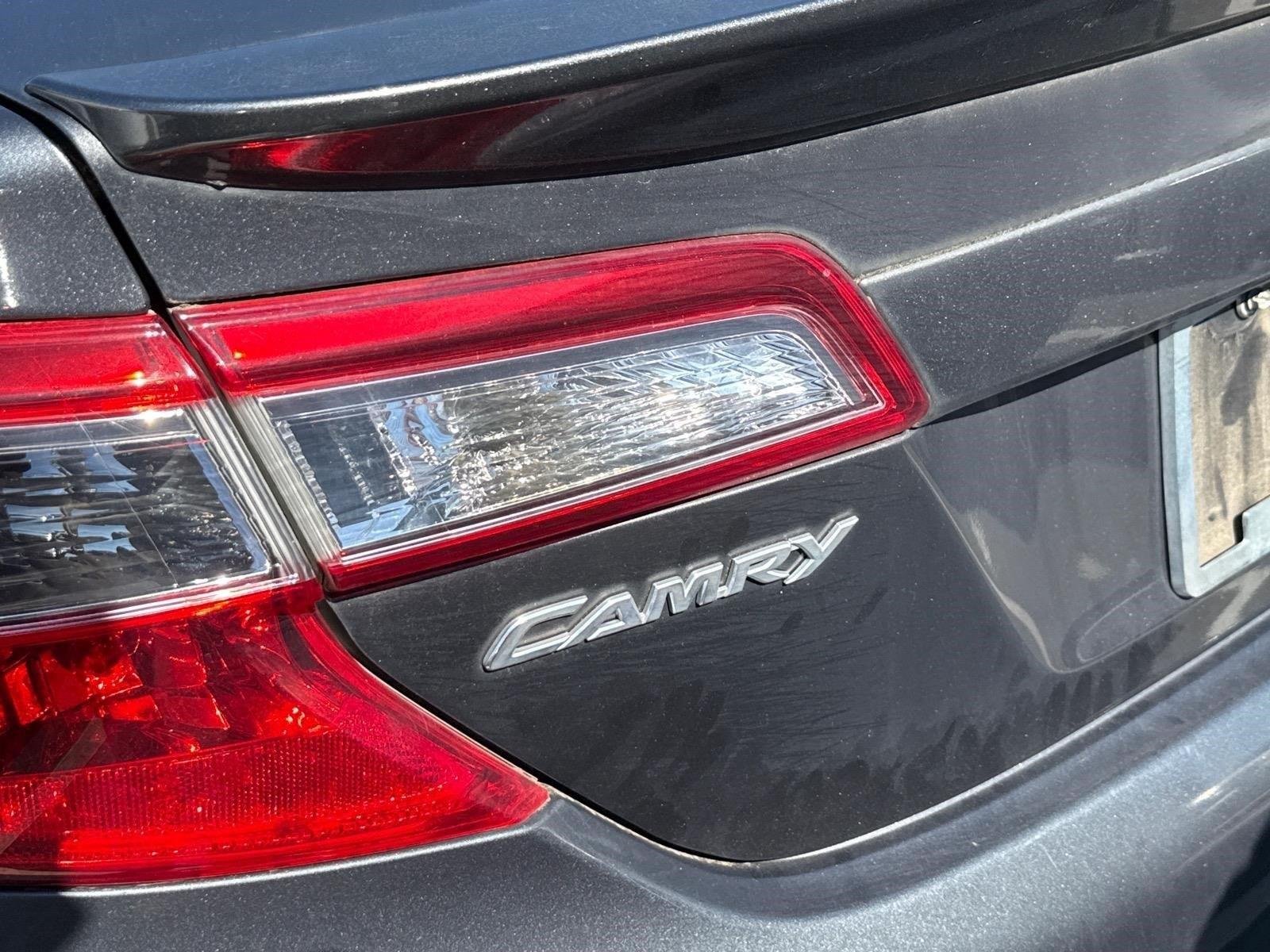 Used 2014 Magnetic Gray Metallic Toyota SE image 9
