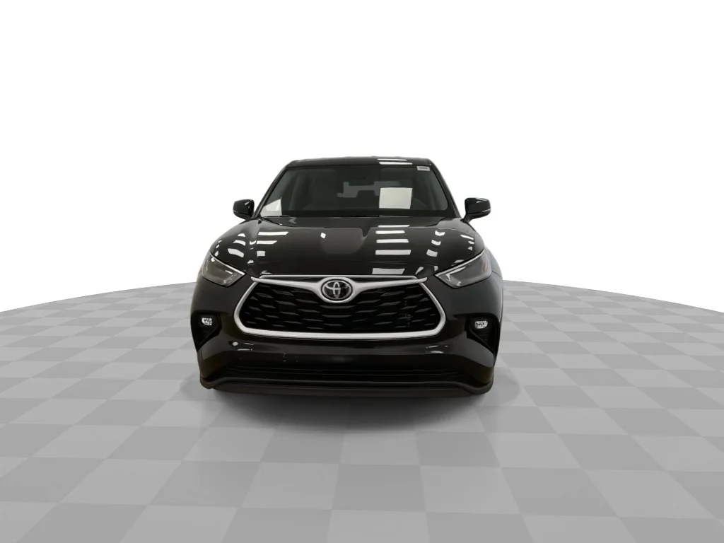 Used 2023 Midnight Black Metallic Toyota LE image 4