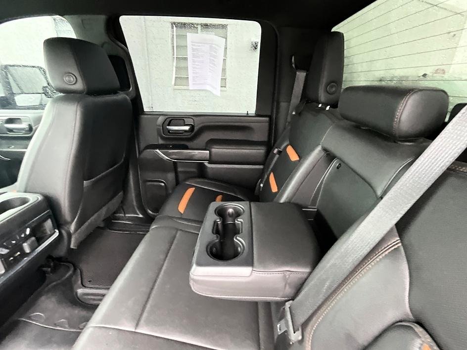 Used 2021 White GMC AT4 image 20