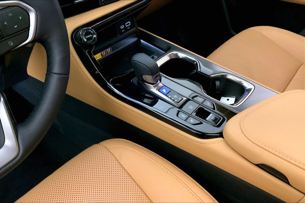 Used 2025 Green Pearl Lexus 350 Luxury image 22
