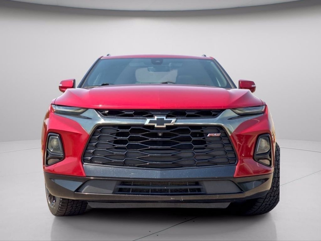 Used 2019 Cajun Red Tintcoat Chevrolet RS image 3