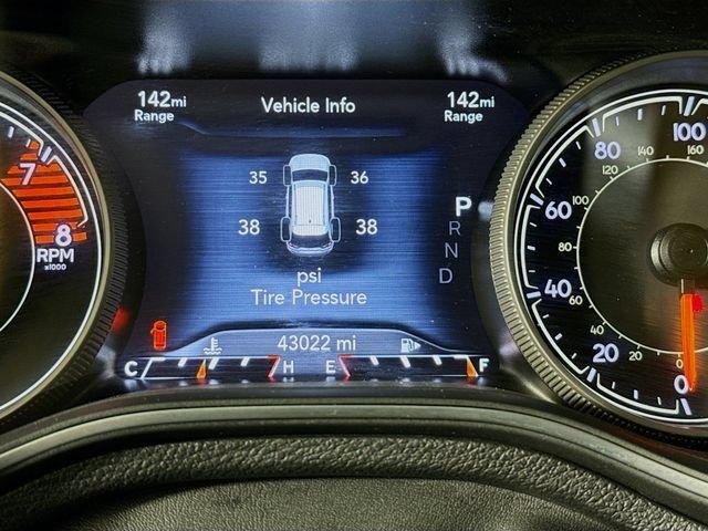 Used 2022 Gray Jeep Trailhawk image 11