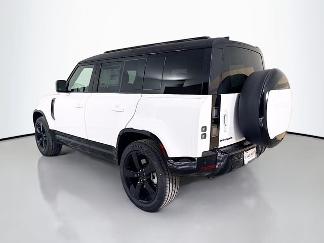 New 2026 Fuji White Land Rover X-Dynamic SE image 7