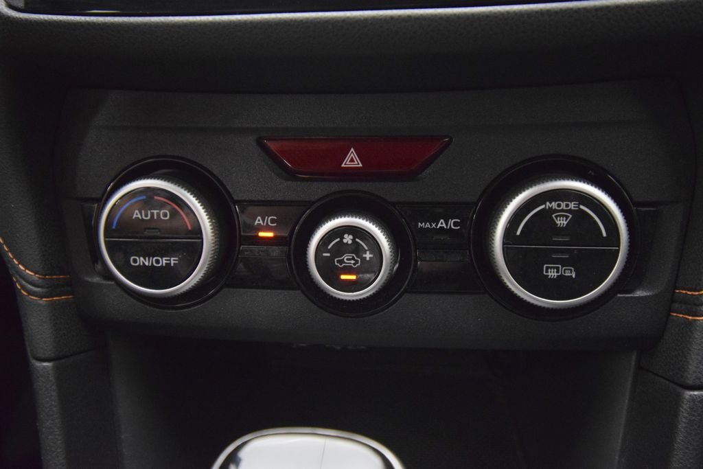 Used 2022 Ice Silver Metallic Subaru Premium image 30