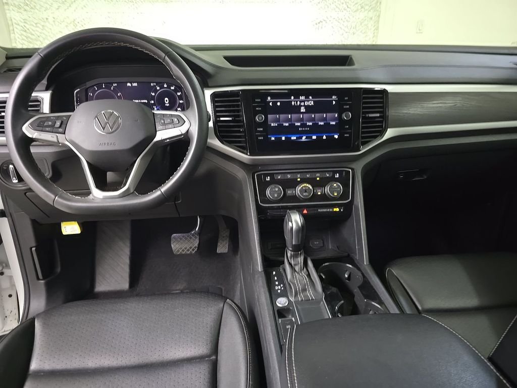 Used 2023 White Volkswagen 3.6L V6 SE w/Technology image 7