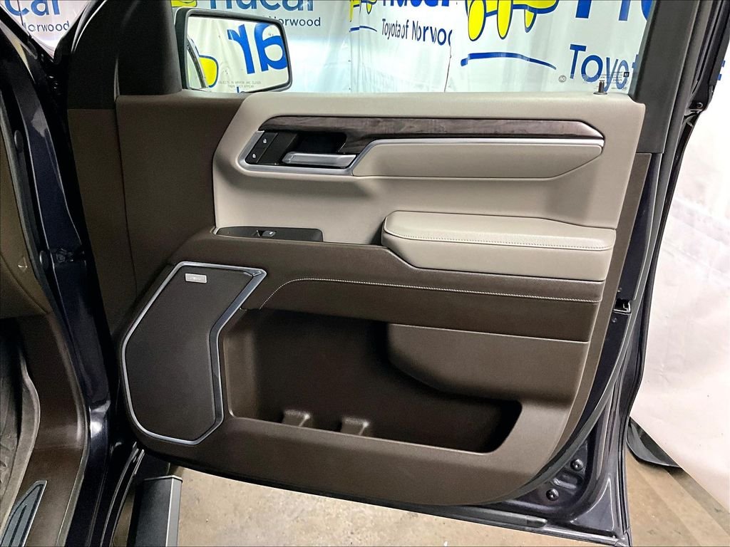 Used 2022 Gray Chevrolet LTZ image 12