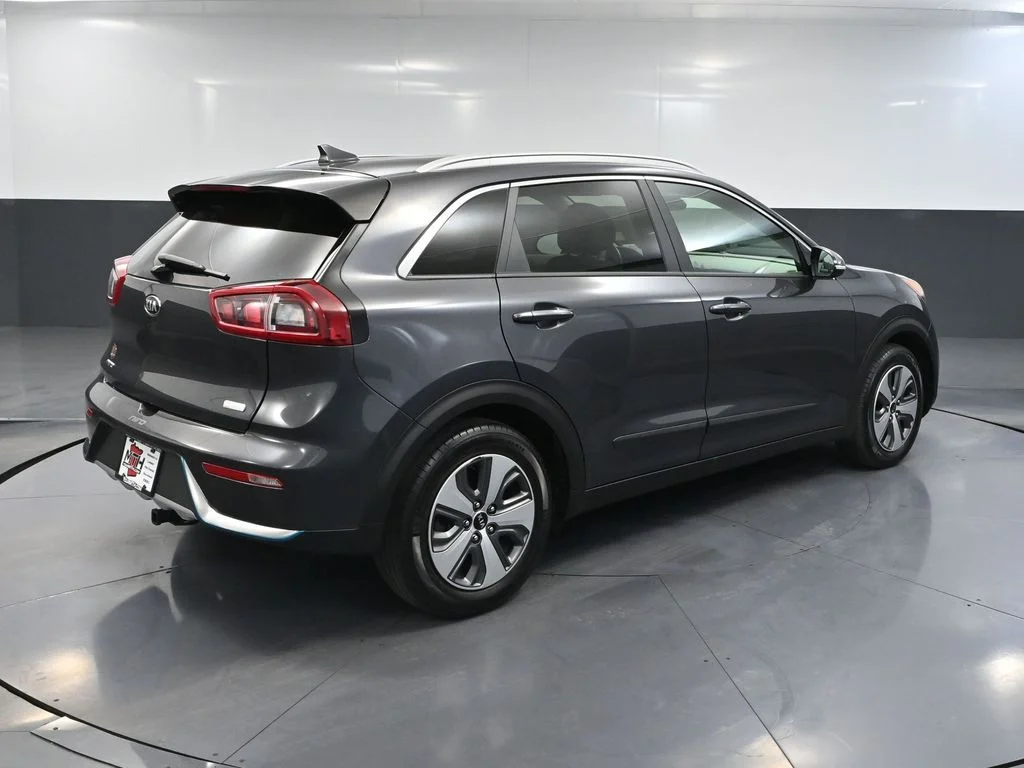 Used 2019 Gray Kia EX image 5