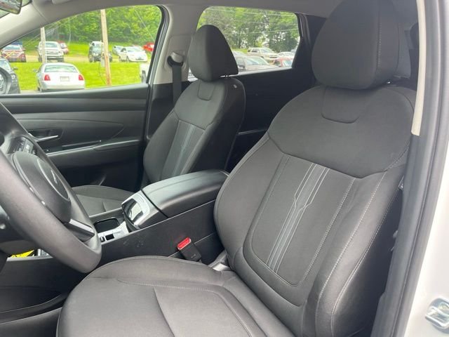 Used 2025 White Hyundai SEL image 12
