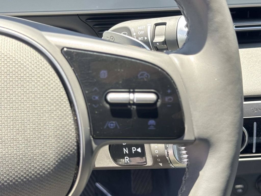 Certified Used 2024 Black Hyundai SEL image 9