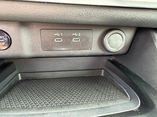 Used 2024 Silver Nissan S image 37