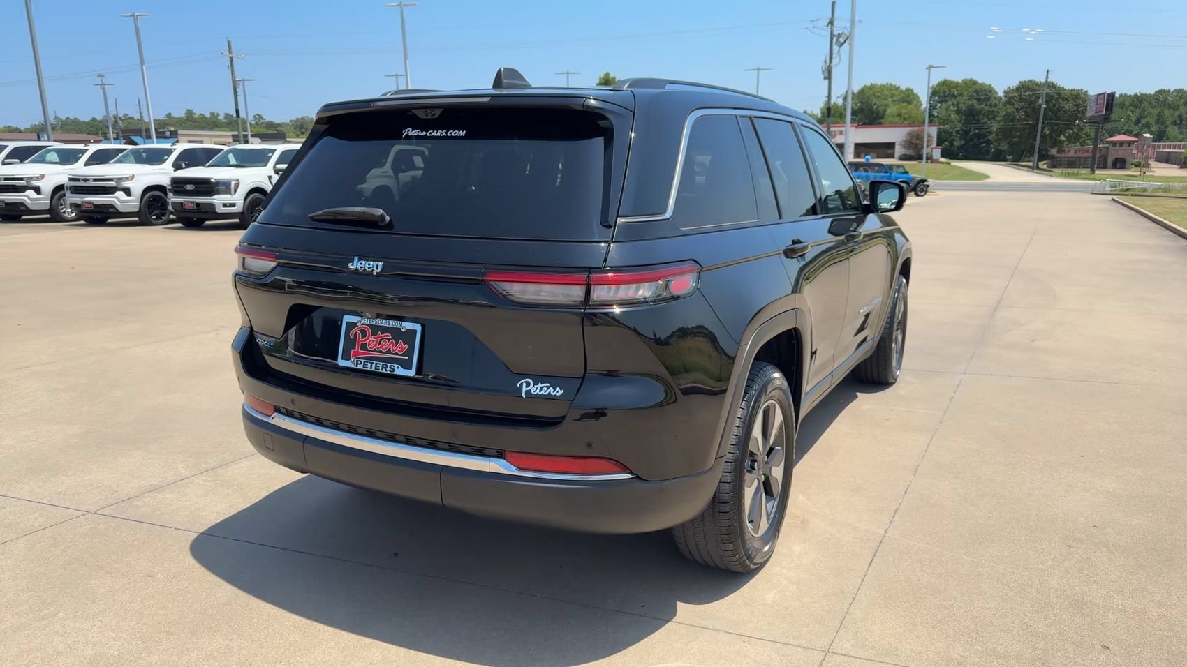 Used 2022 Pxj Diamond Black Crystal P/c Jeep BASE image 7
