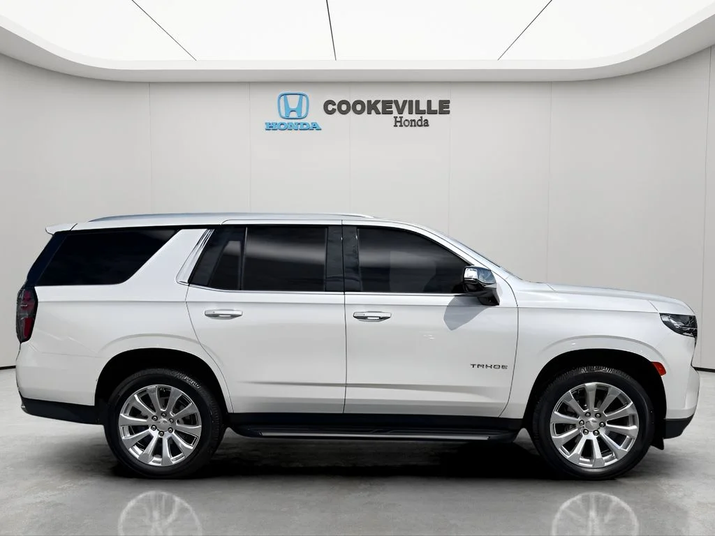 Used 2023 Iridescent Pearl Tricoat Chevrolet Premier image 10