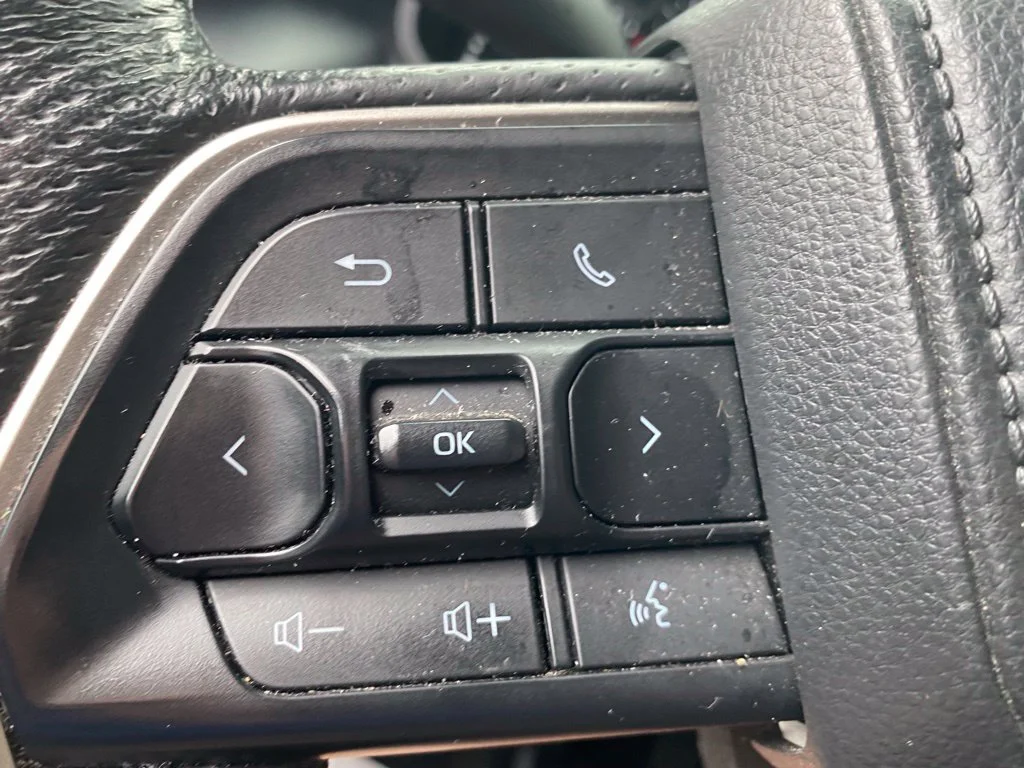 Used 2025 White Toyota SR5 image 26