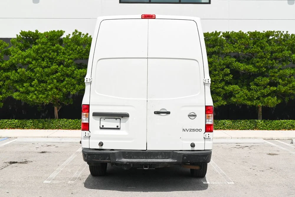 Used 2021 White Nissan SV image 3