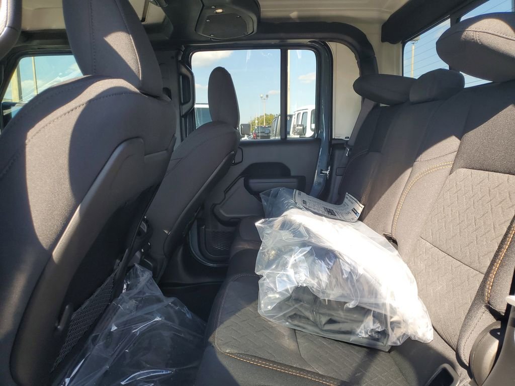 New 2026 Anvil Clear-Coat Exterior Paint Jeep Mojave image 9