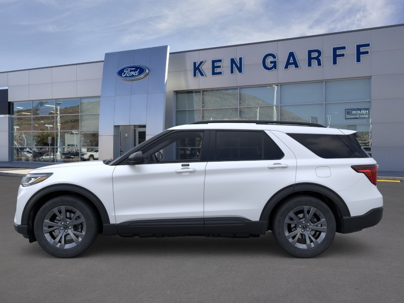 New 2026 Star White Metallic Tri-Coat Ford Active image 3