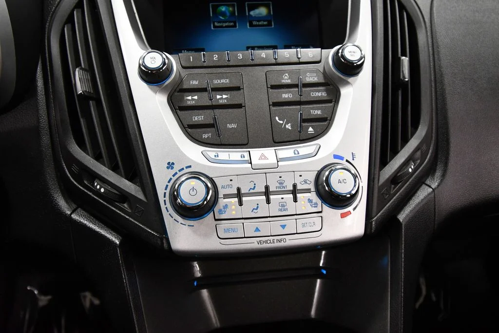 Used 2015 Gray Chevrolet LTZ image 23