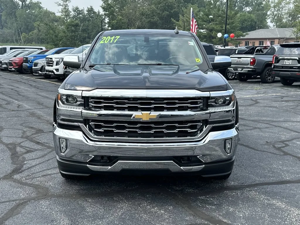 Used 2017 BLACK Chevrolet LTZ image 3