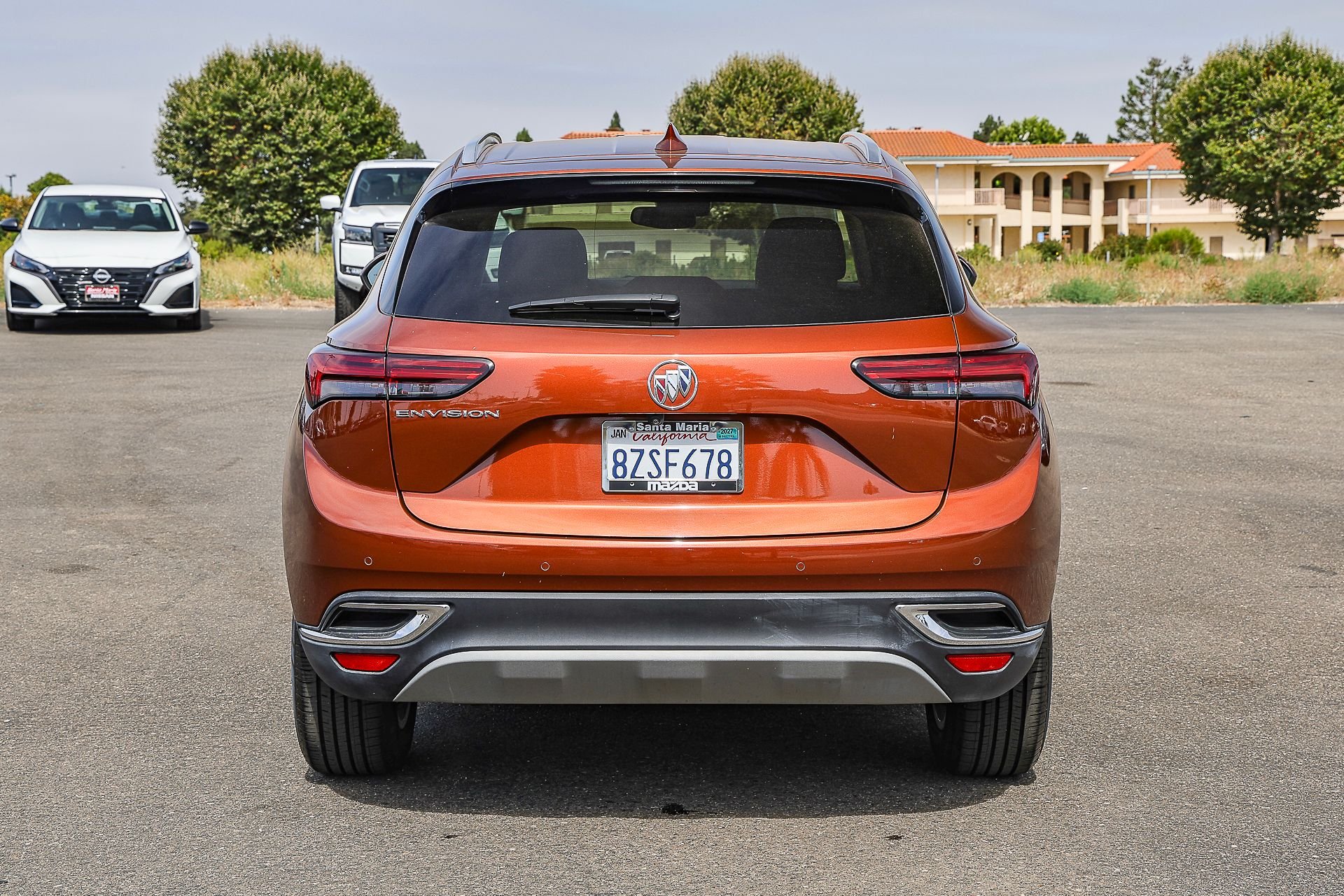 Used 2022 Brown Buick Preferred image 5