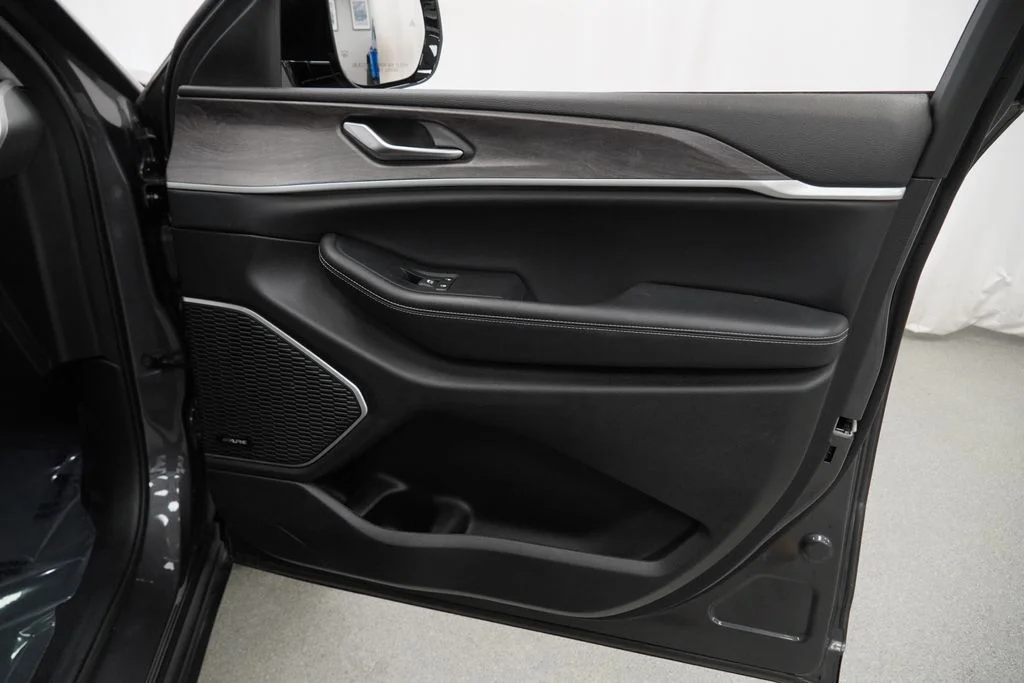 Used 2022 Gray Jeep 4xe image 47