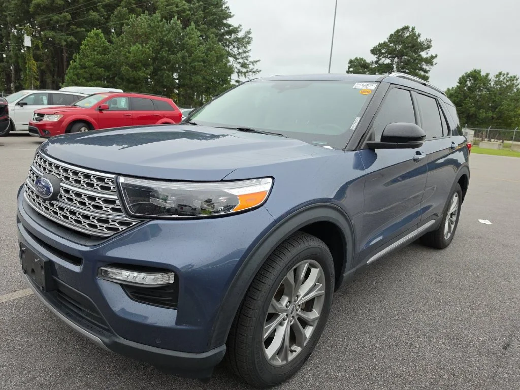 Used 2021 Blue Ford Limited image 2