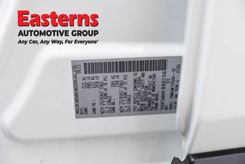 Used 2023 White Nissan S image 35