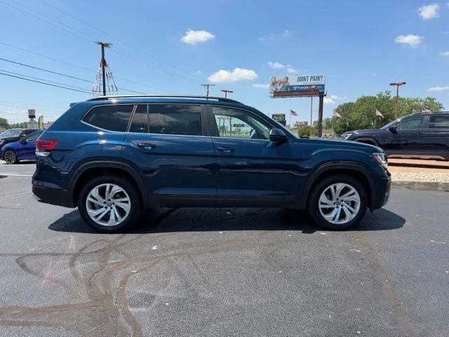 Used 2023  Volkswagen 3.6L V6 SE w/Technology image 8