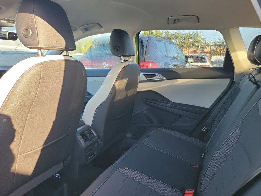 New 2026 Green Volkswagen 1.5T SE image 5