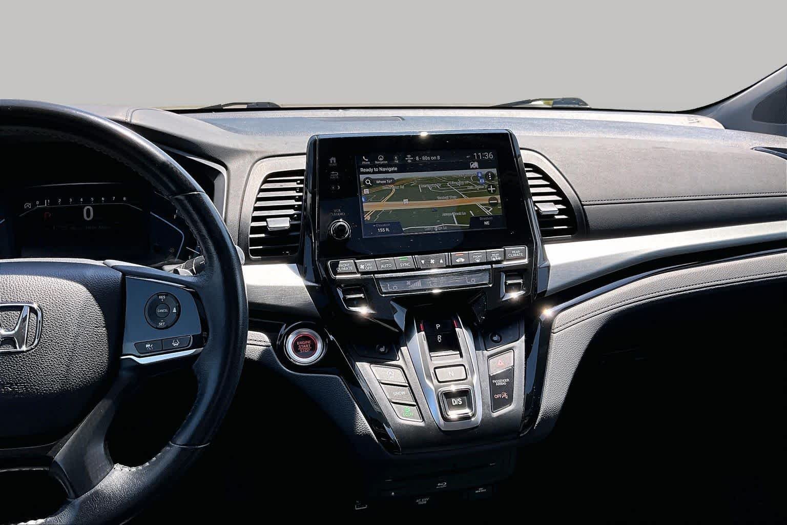 Used 2022 Modern Steel Metallic Honda Touring image 7