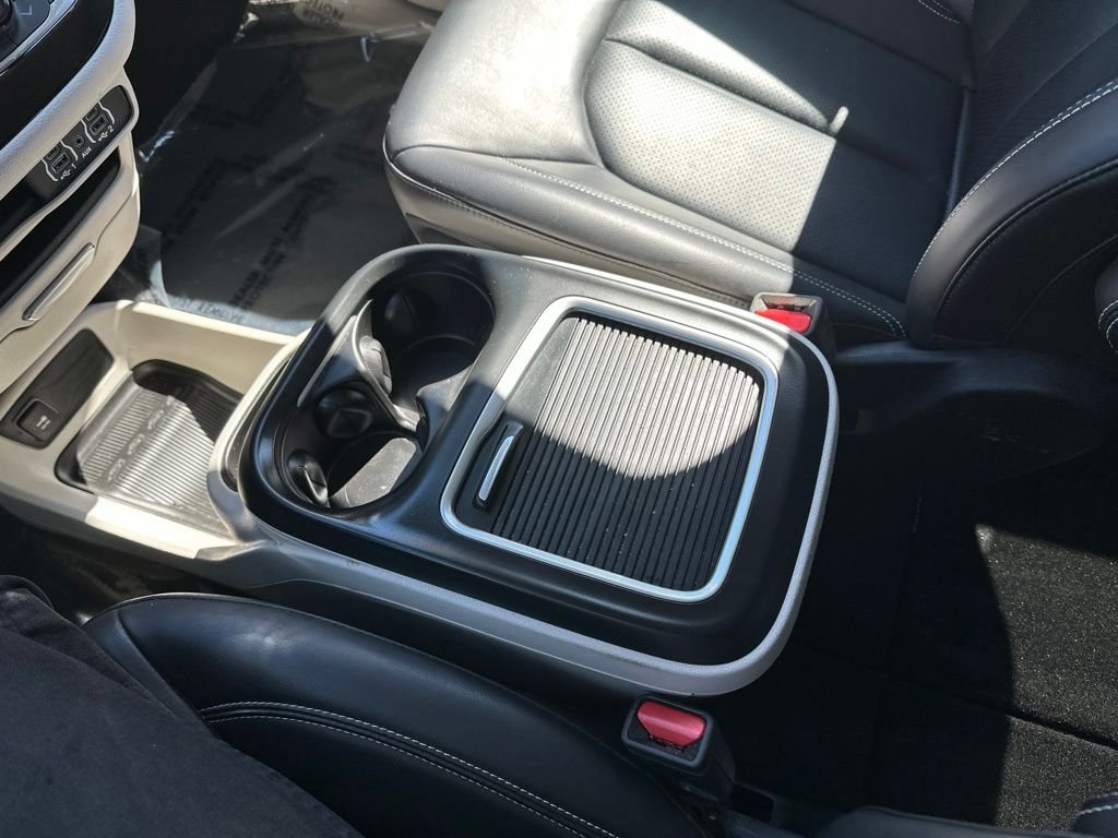Used 2023 Blue Chrysler Touring L image 31