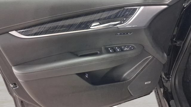 Used 2024 Stellar Black Metallic Cadillac Premium Luxury image 24