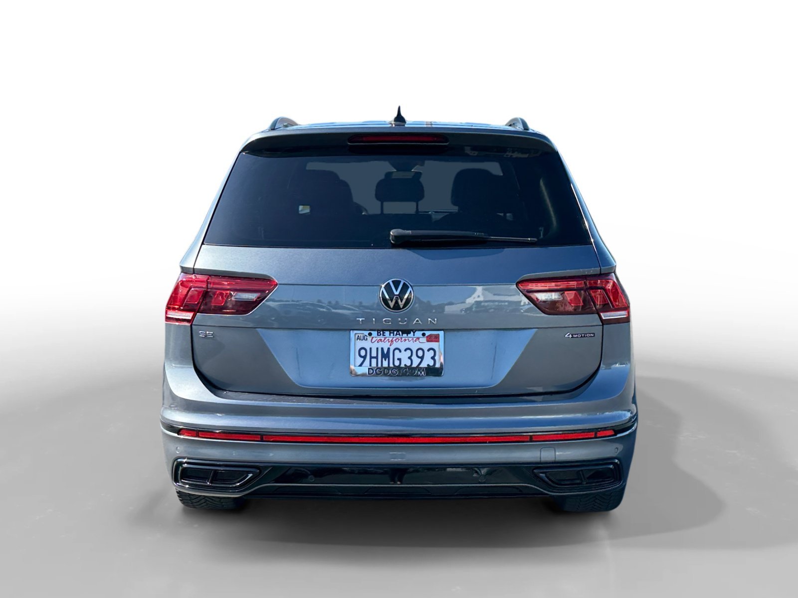 Certified Used 2023 Platinum Gray Metallic Volkswagen 2.0T SE R-Line Black image 4