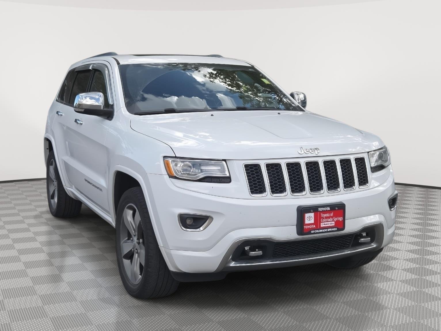 2016 Jeep Grand Cherokee Overland 4WD's photo