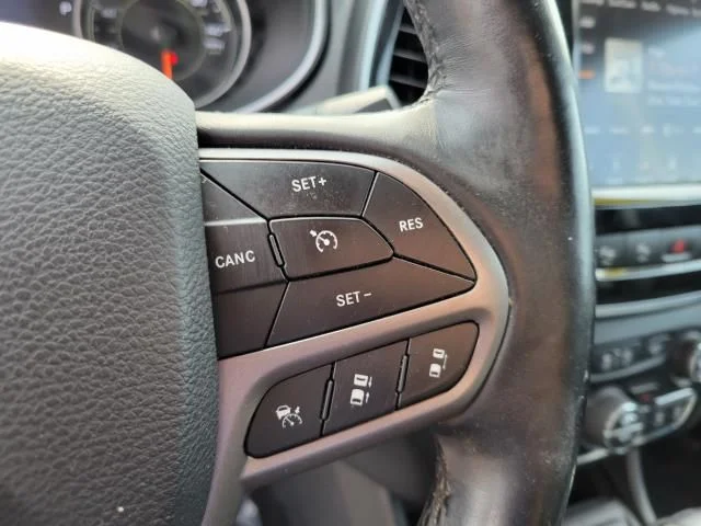 Used 2019 Green Jeep Limited image 25