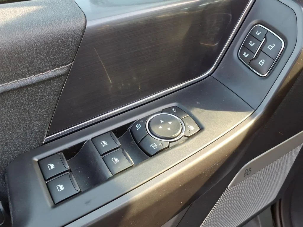 New 2026 Agate Black Metallic Ford Lariat image 16