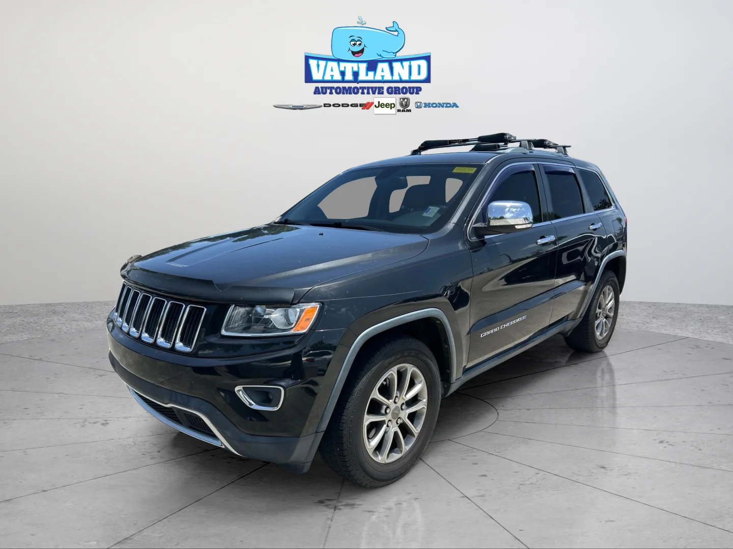 Used 2015 Brilliant Black Crystal Pearlcoat Jeep Limited image 1