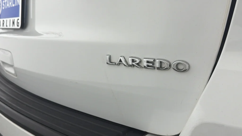 Used 2017 White Jeep Laredo image 35