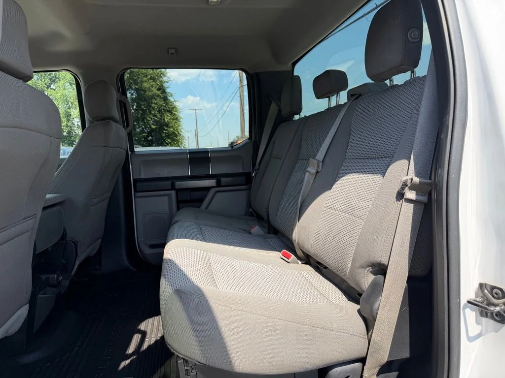 Used 2017 White Ford XLT image 19