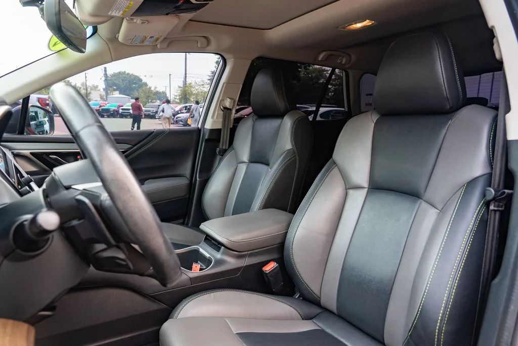 Used 2022 White Subaru Onyx Edition XT image 22
