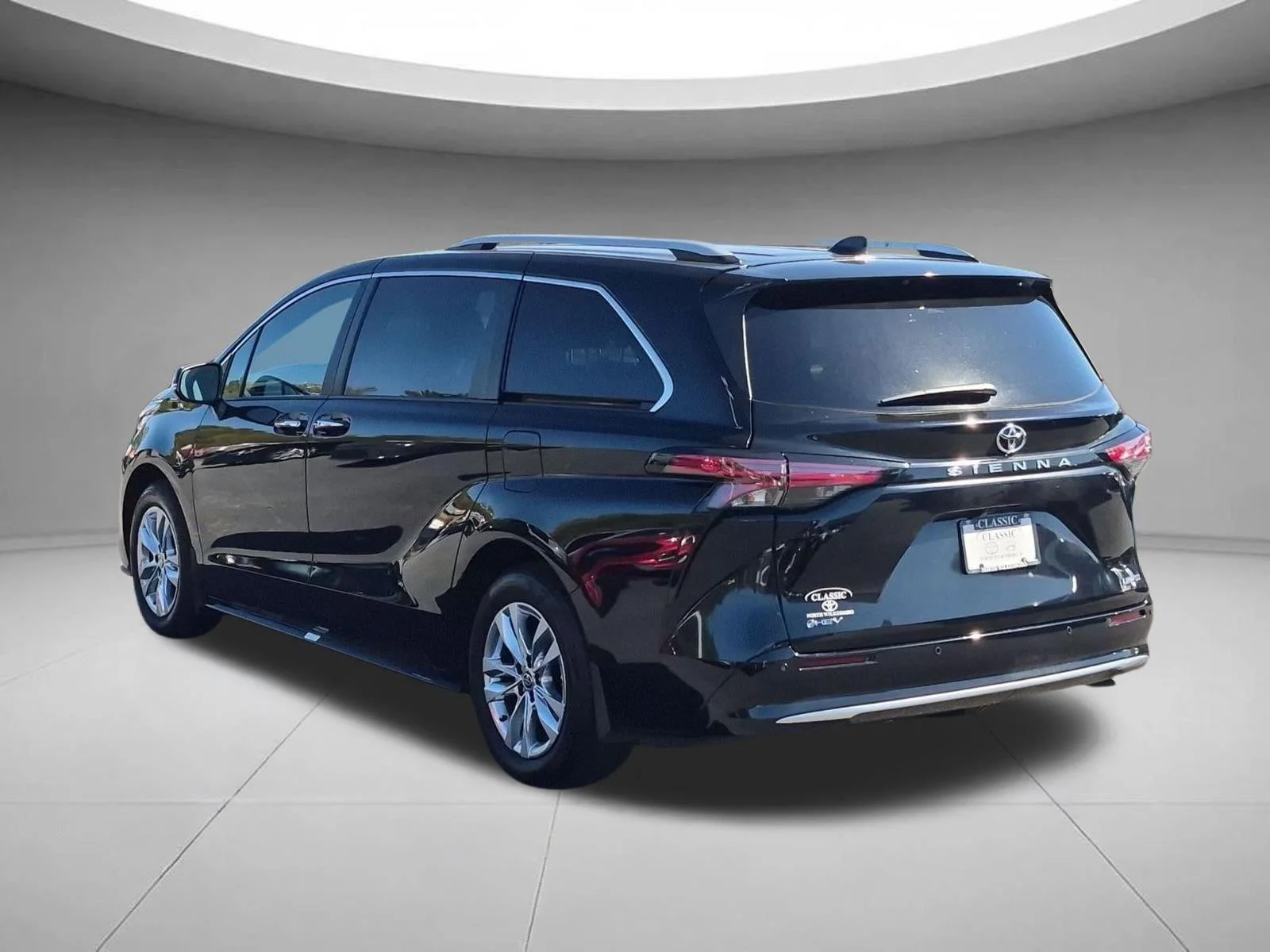 Used 2026 Midnight Black Met TOYOTA  image 3