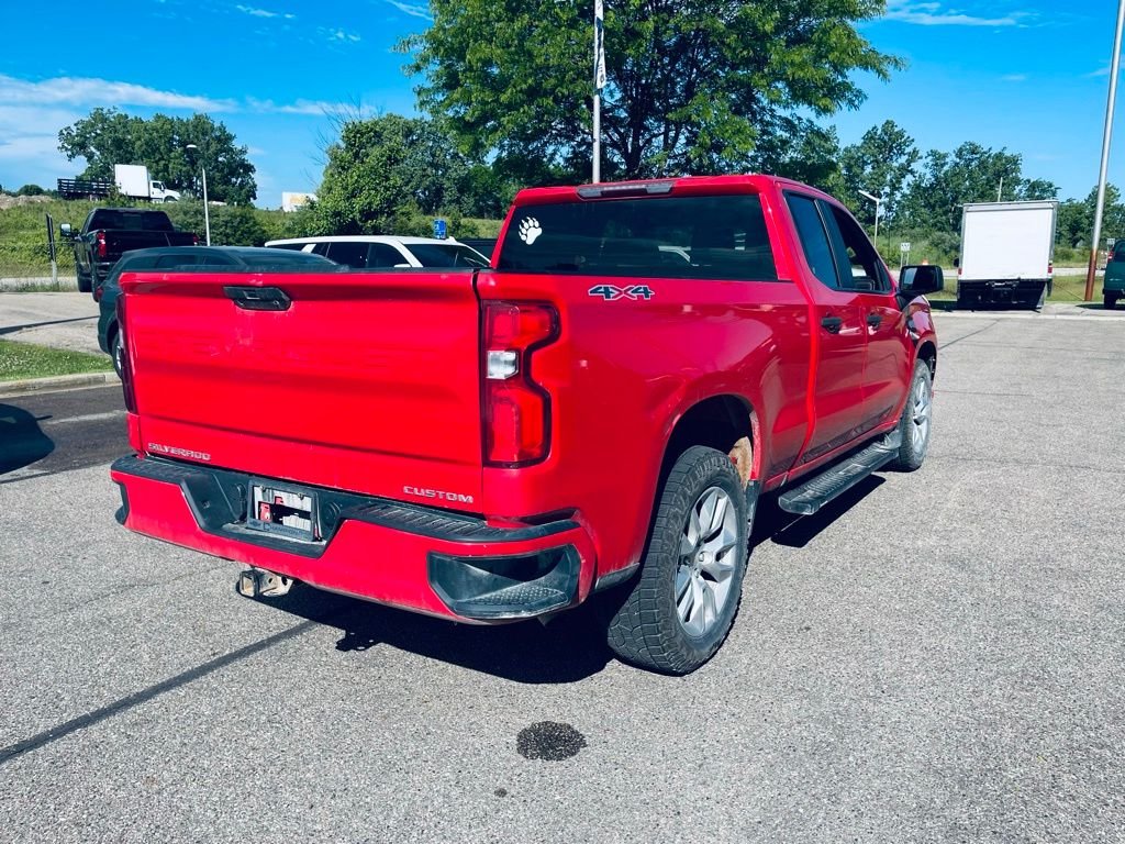 Used 2020 Red Chevrolet Custom image 6