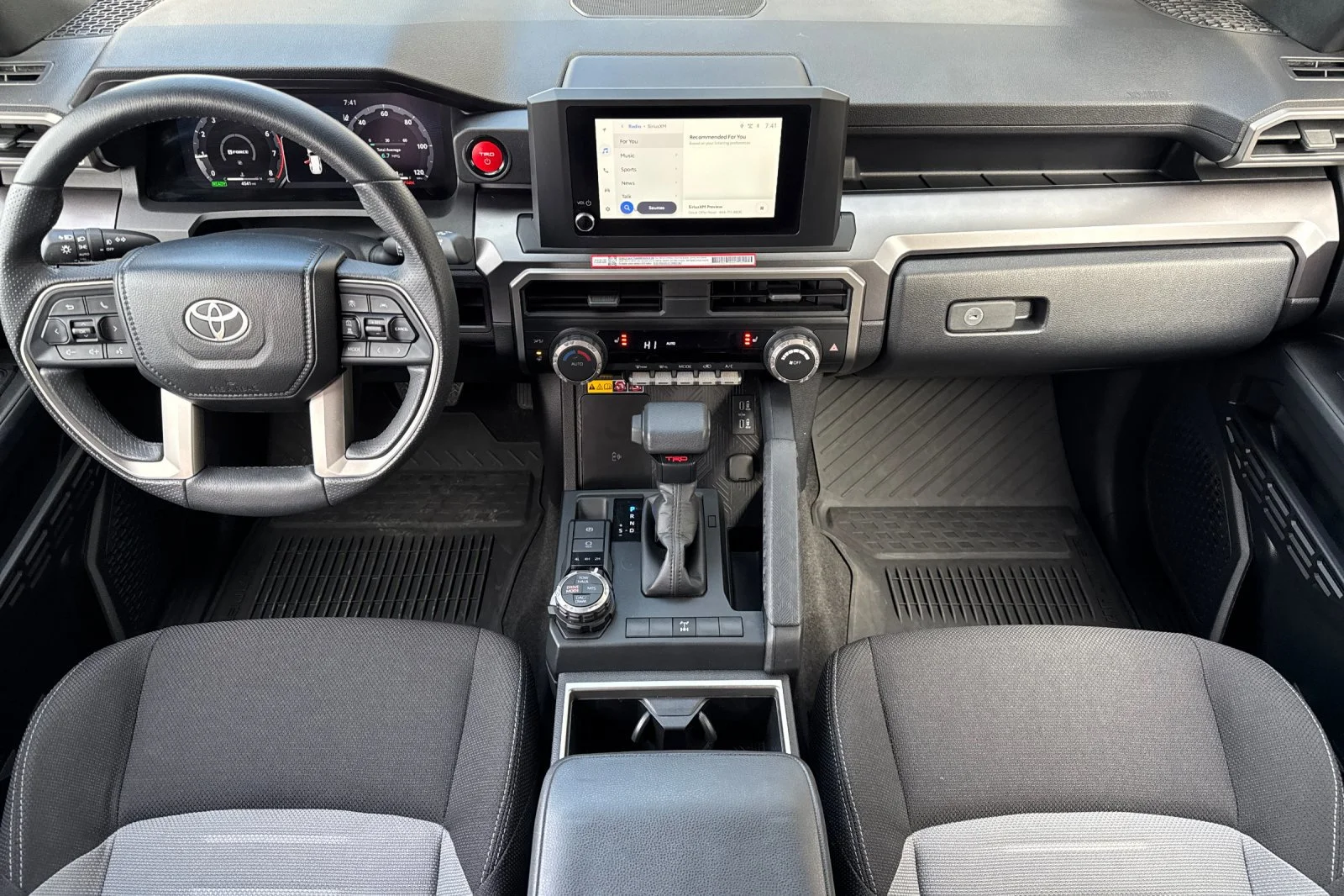 2025 Toyota 4Runner TRD Off-Road - Photo 13