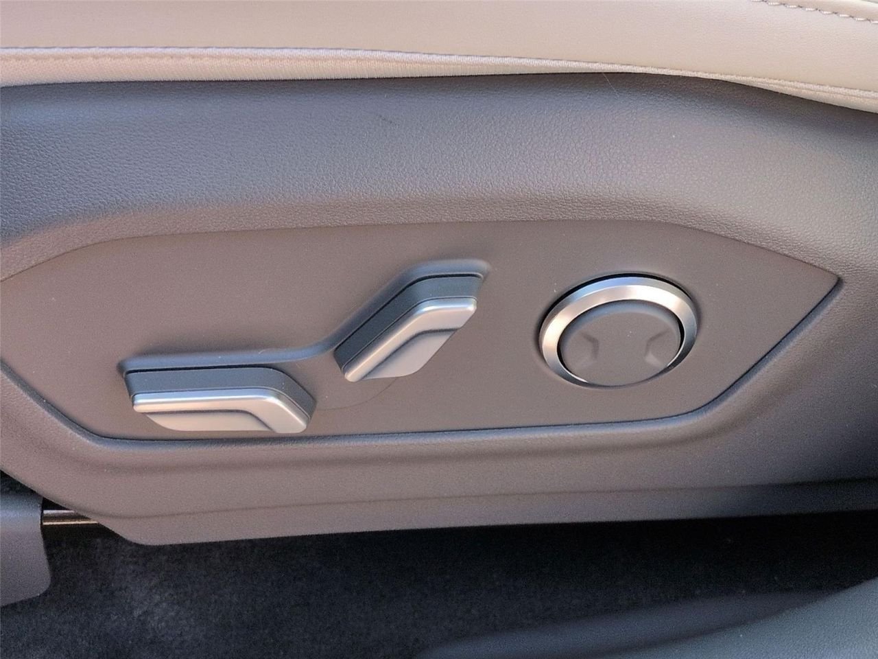 New 2026 Phantom Black Hyundai SEL FWD image 13