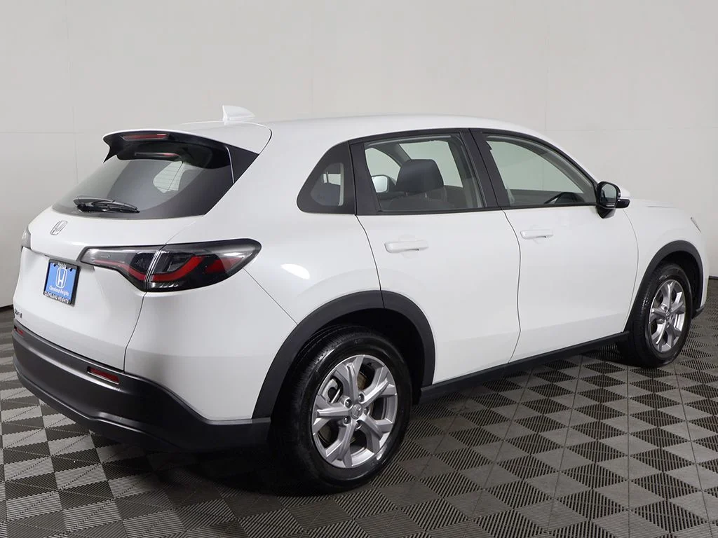 Certified Used 2024 Platinum White Pearl Honda LX image 7