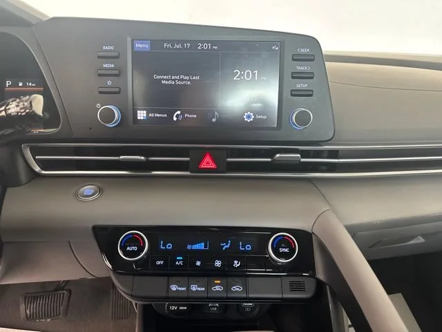 Used 2023 Gray Hyundai SEL image 5