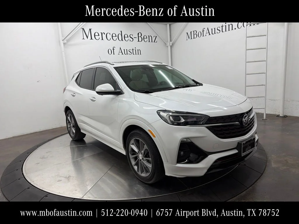 Used 2020 White Buick Essence image 1