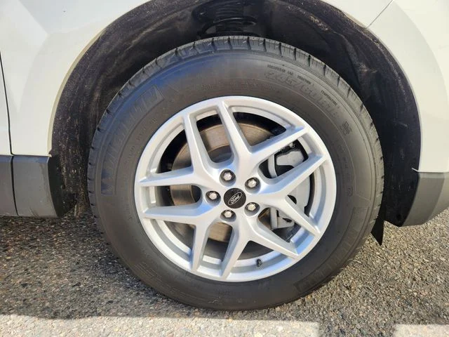 Used 2024 White Ford SEL image 21