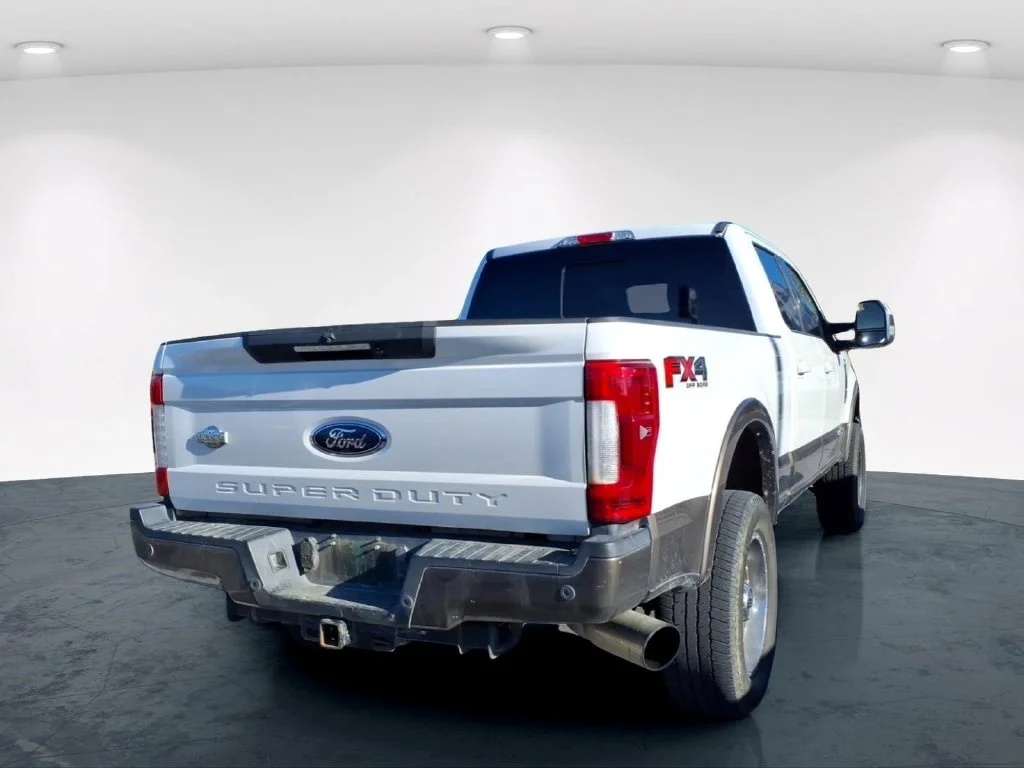 Used 2017 White Ford King Ranch image 16