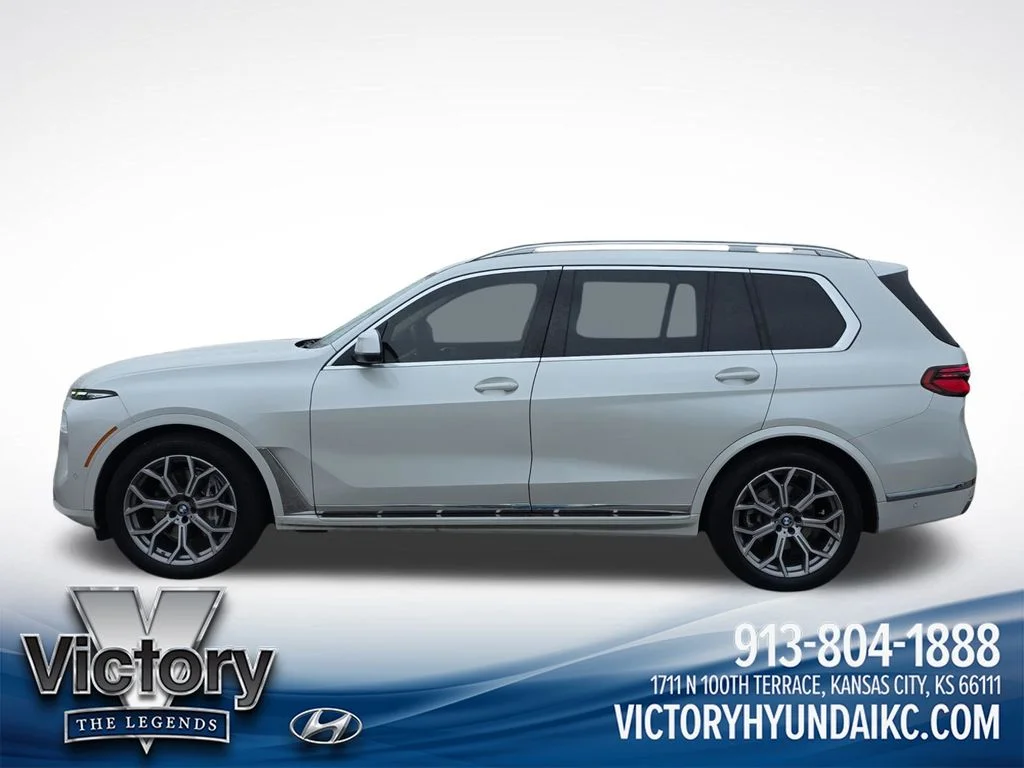 Used 2023 White BMW xDrive40i image 6
