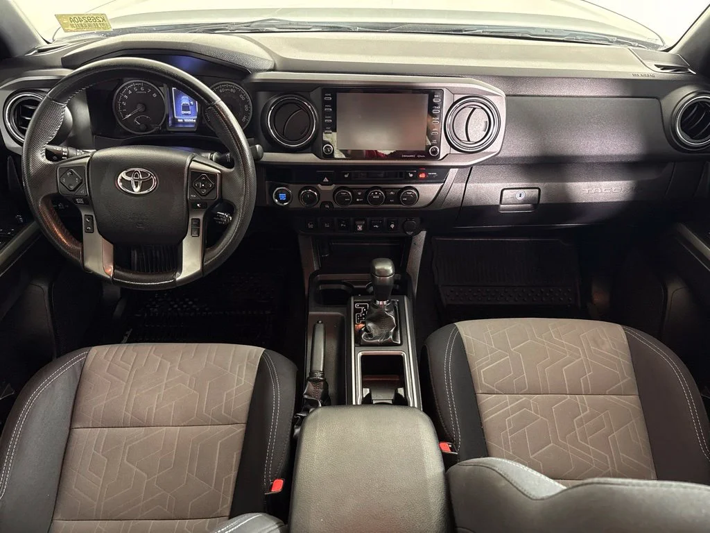 Used 2020  Toyota TRD Off-Road image 17